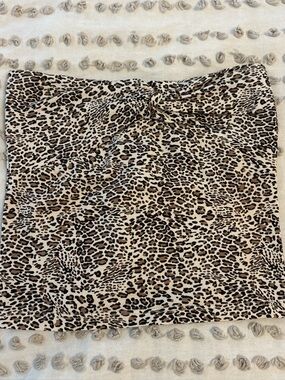 Subdued leopard print tube top